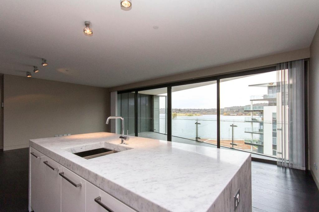 19/17 Eastlake Pde, Kingston, ACT 2604