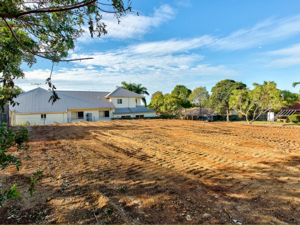 13 PICASSO CRES, CARSELDINE, QLD 4034