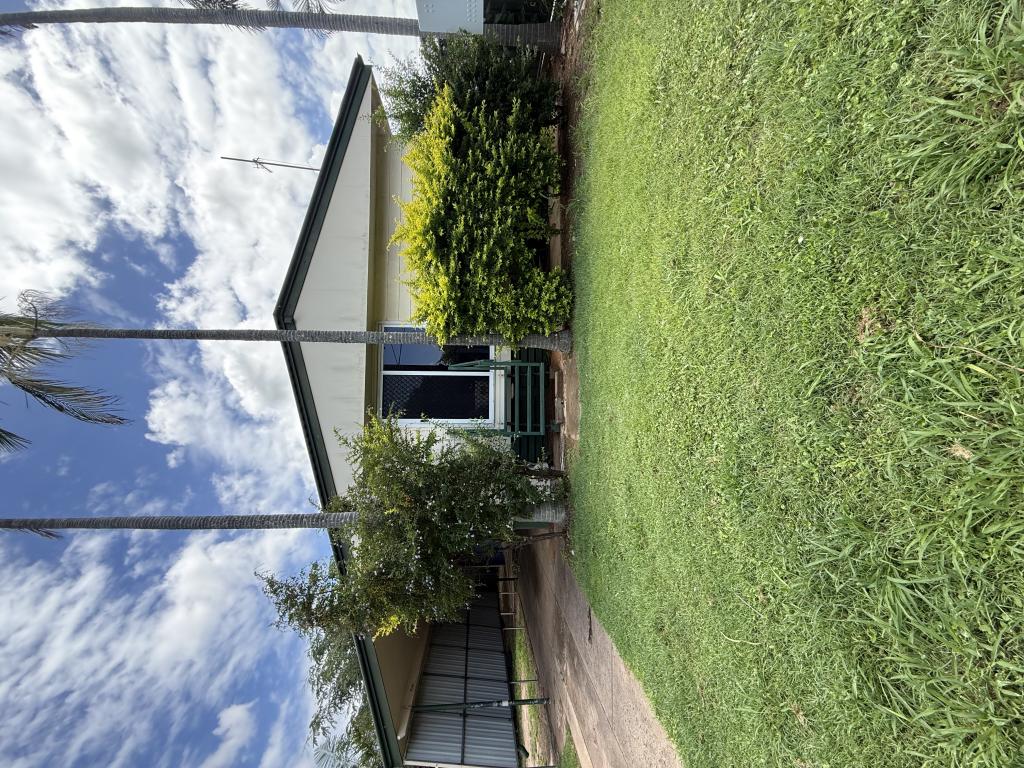 6 Chifley Ct, Moranbah, QLD 4744