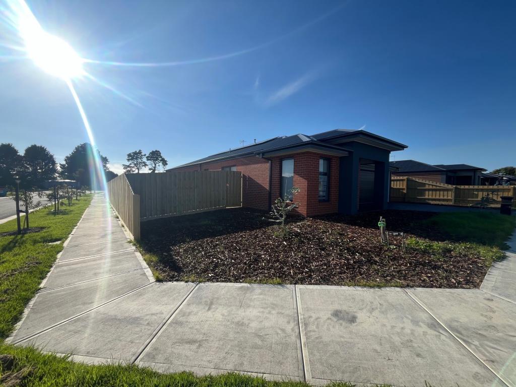 18 Angus Way, Moe, VIC 3825