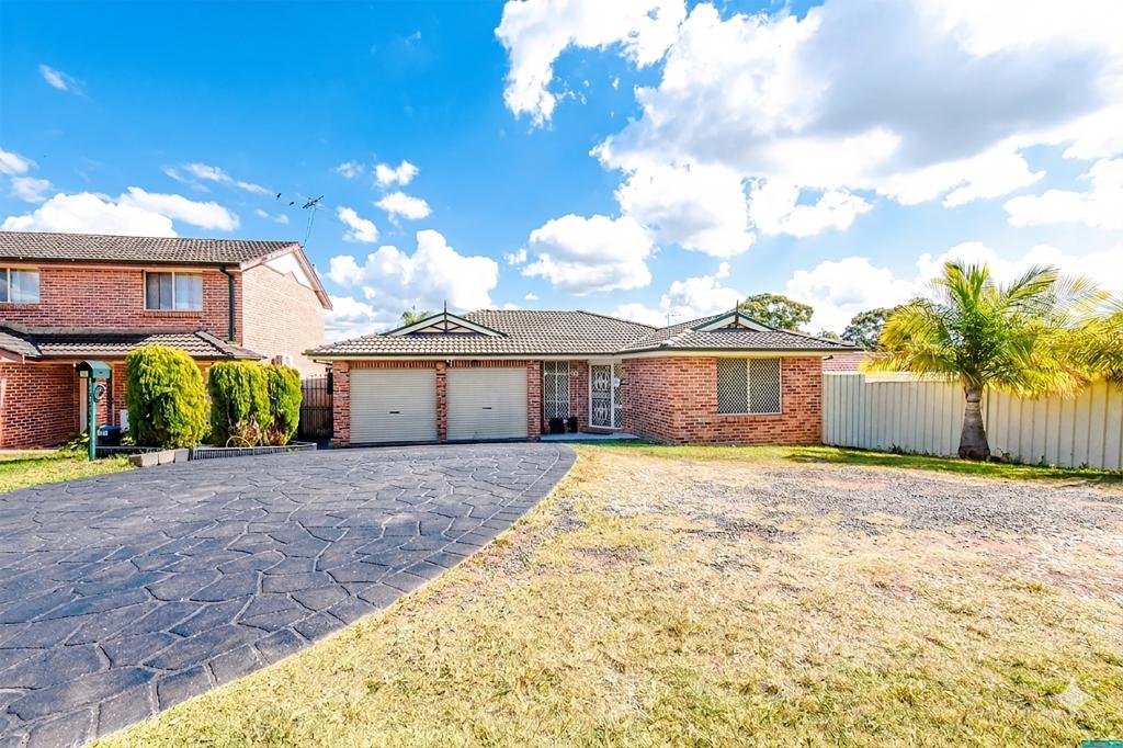 39 Esk Ave, Green Valley, NSW 2168