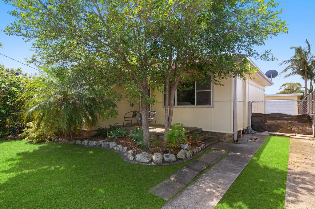 35 Mackenzie Ave, Woy Woy, NSW 2256