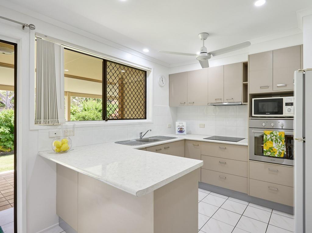 49/170 Bardon Ave, Burleigh Waters, QLD 4220