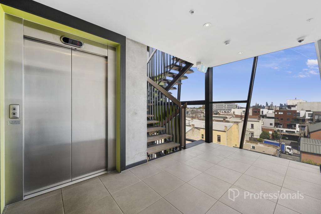 420/2 EASTERN PL, HAWTHORN EAST, VIC 3123