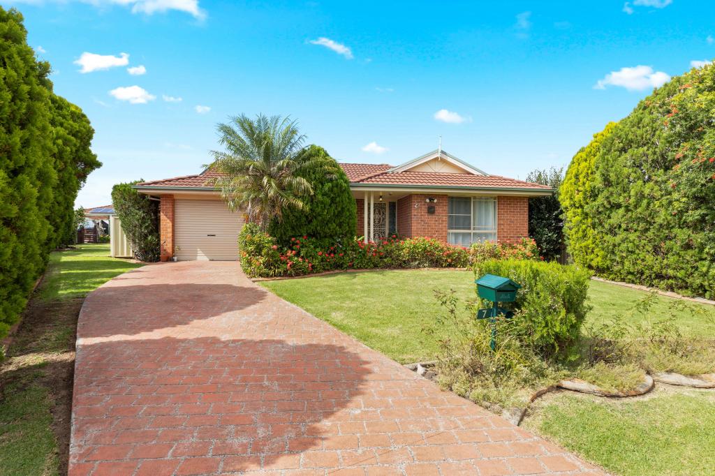 7 Kembla Cl, Nowra, NSW 2541