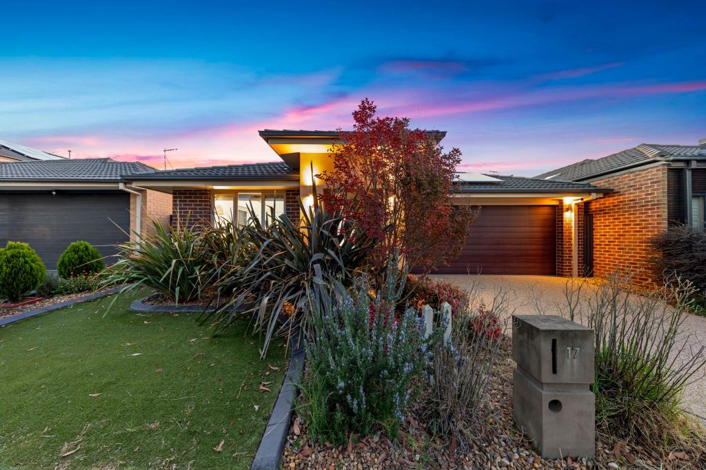 17 Mallard Ave, Officer, VIC 3809