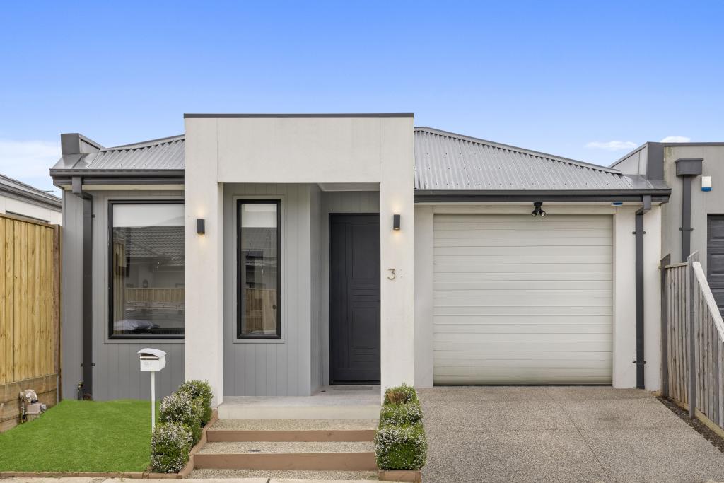 34 PAVILION ST, DEANSIDE, VIC 3336