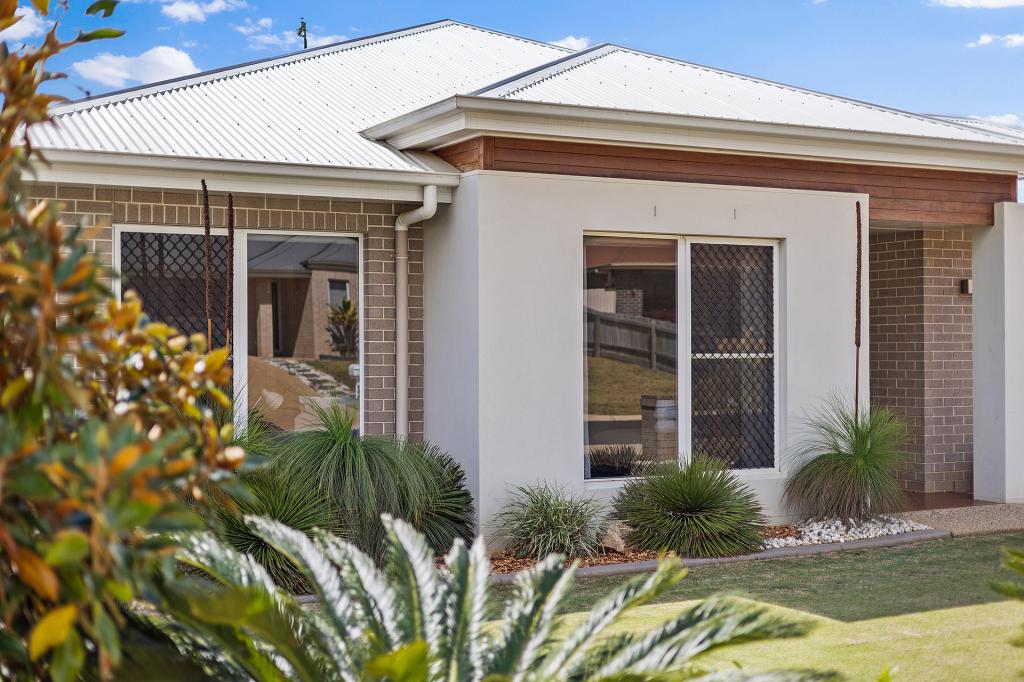 72 Entabeni Dr, Kearneys Spring, QLD 4350