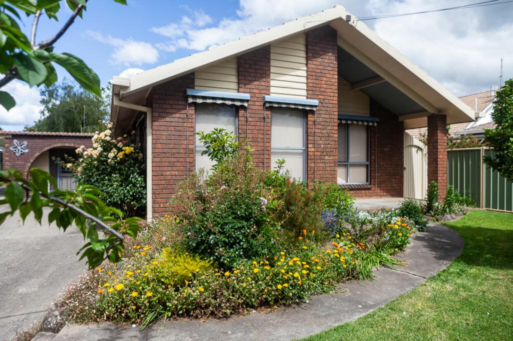 80 Ebden St, Kyneton, VIC 3444