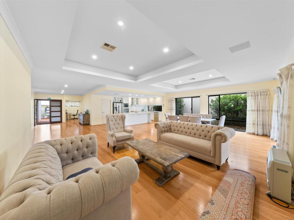 35 Majorelle Pkwy, Aubin Grove, WA 6164