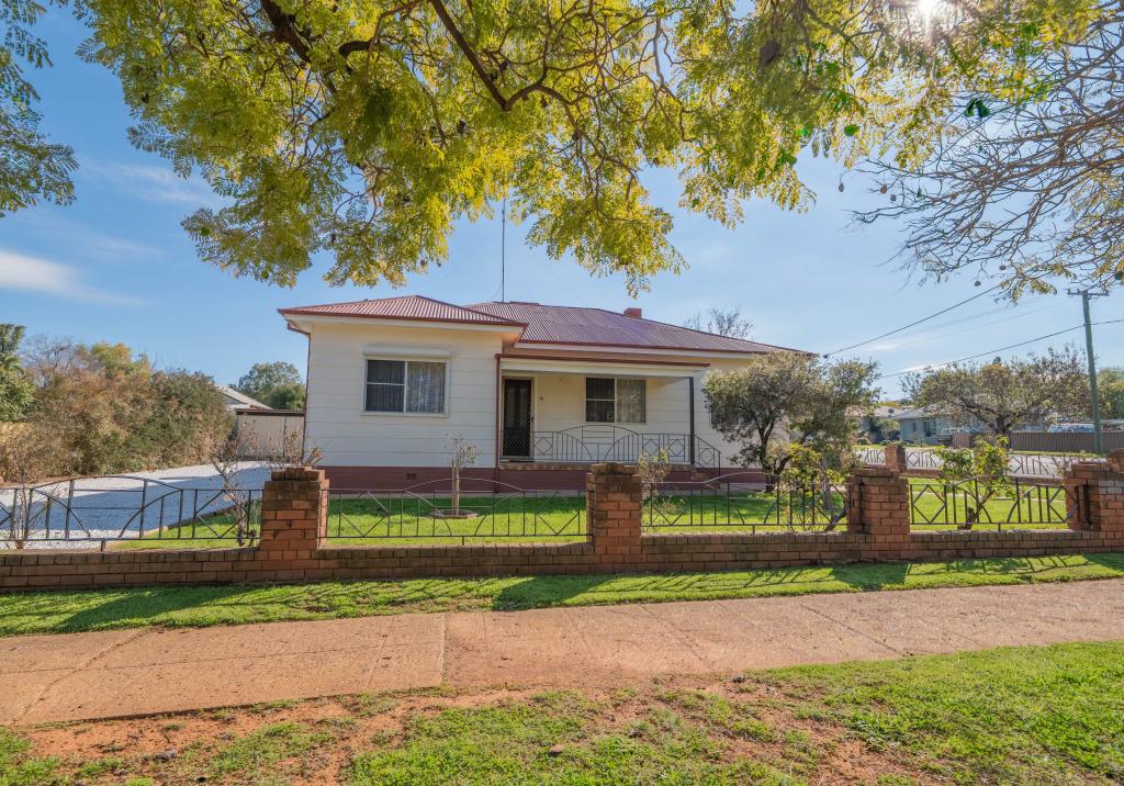 34 Mitchell St, Parkes, NSW 2870