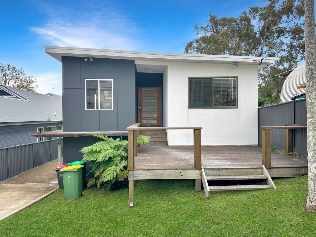 4 Hartog Ave, Lake Munmorah, NSW 2259