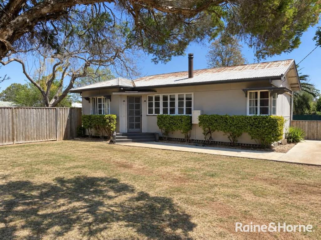 23 Hodge St, Kingaroy, QLD 4610