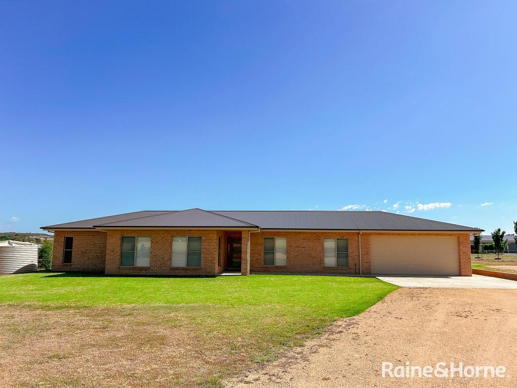 11 Walshs Lane, Grenfell, NSW 2810