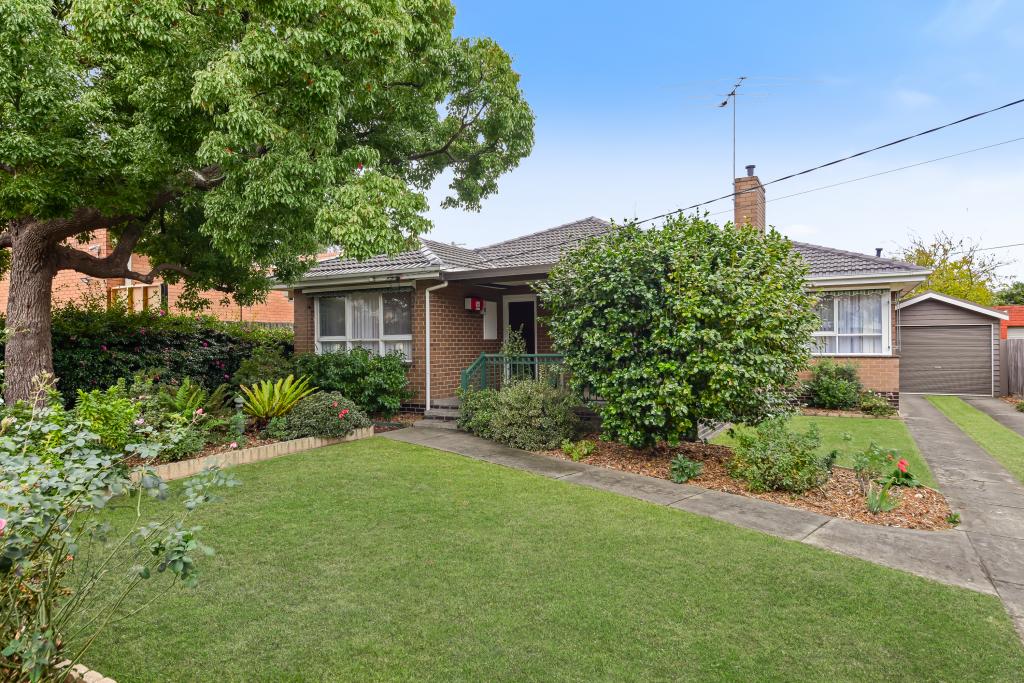 62 Watsons Rd, Glen Waverley, VIC 3150