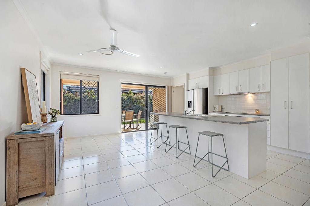 34 Montague Dr, Jordan Springs, NSW 2747