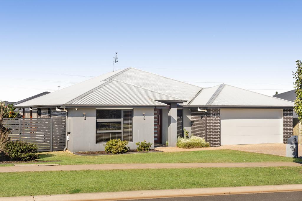 41 O'Neill Cct, Kearneys Spring, QLD 4350