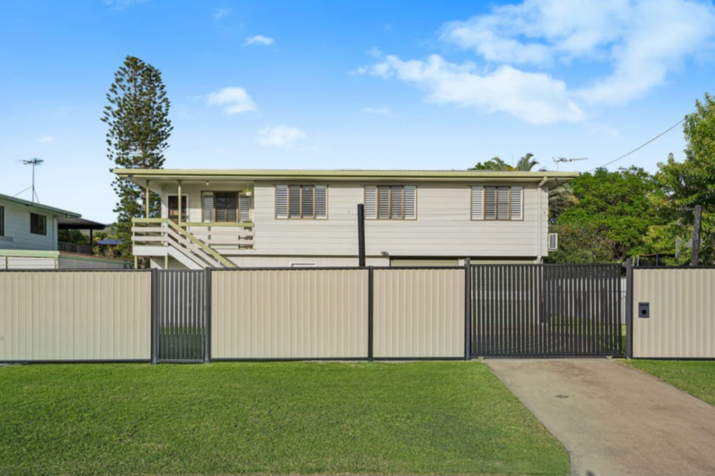 15 Docherty St, Norman Gardens, QLD 4701