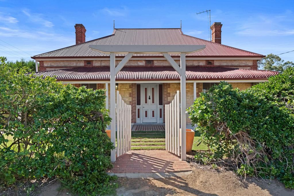 11 Markland St, Milang, SA 5256