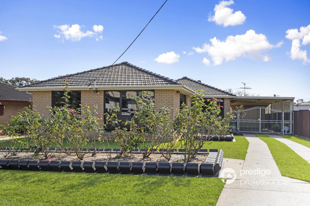37 Edgecombe Ave, Moorebank, NSW 2170