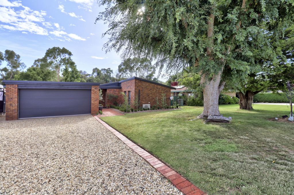 209 Burchfield Ave, Deniliquin, NSW 2710