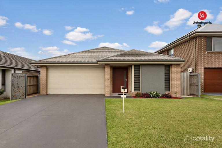 9 Beeston St, Gledswood Hills, NSW 2557