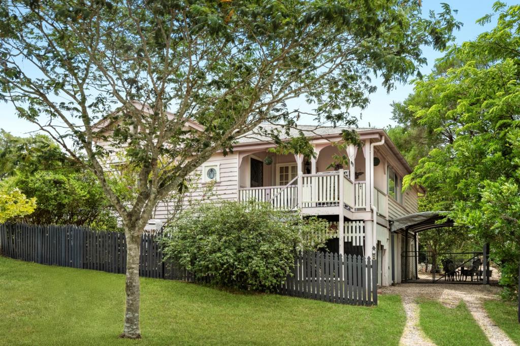 8 Ferguson St, North Ipswich, QLD 4305