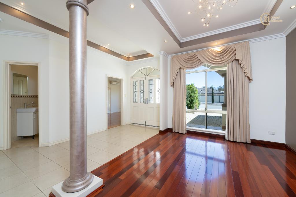 28 Caterpillar Rd, Success, WA 6164