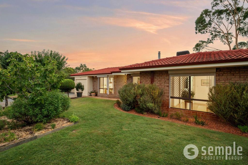 10 Wattle Ct, Bibra Lake, WA 6163