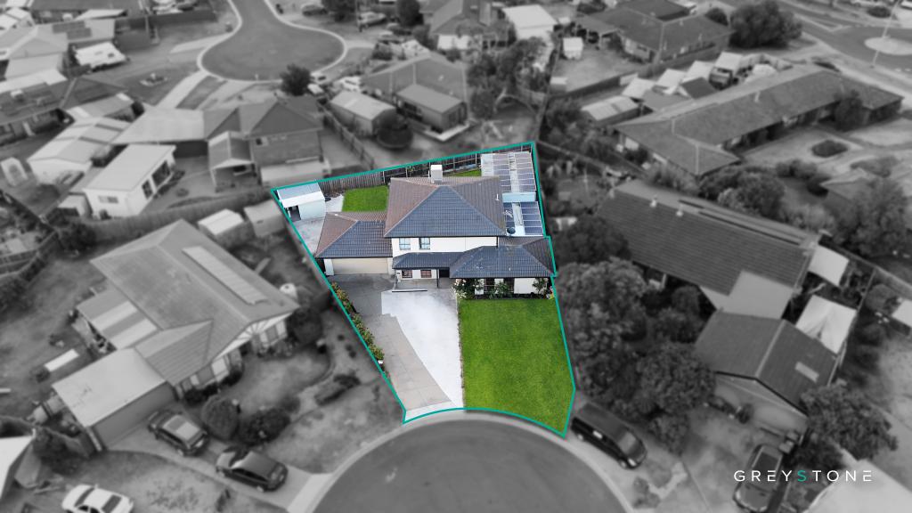 8 St John Pl, Melton West, VIC 3337