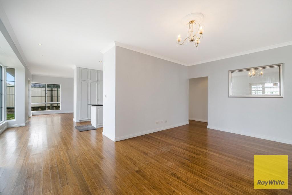 8 Donegal Ct, Seville Grove, WA 6112