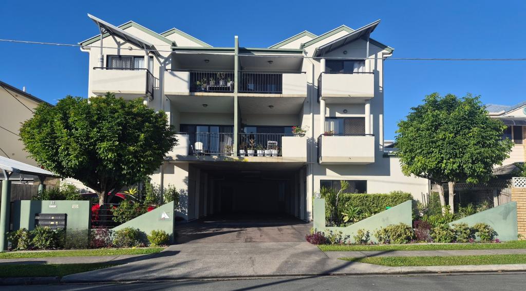 1/11 Mcnaughton St, Redcliffe, QLD 4020