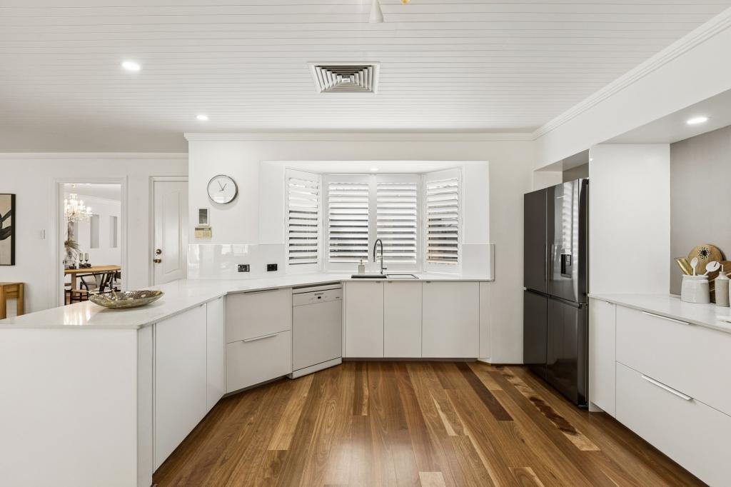 8 Bantry Ct, Kallaroo, WA 6025