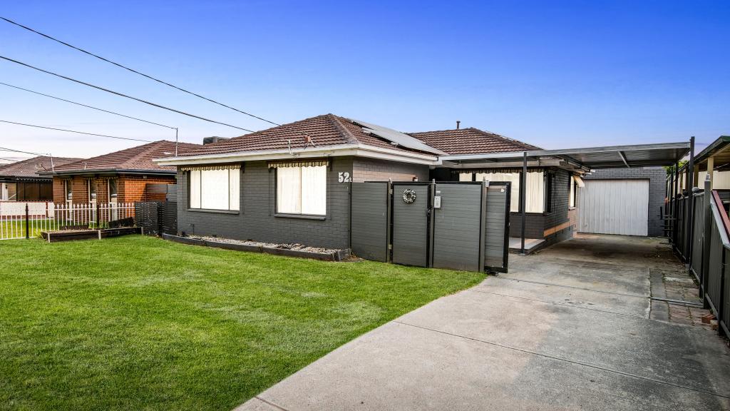 52 FIRST AVE, DANDENONG NORTH, VIC 3175