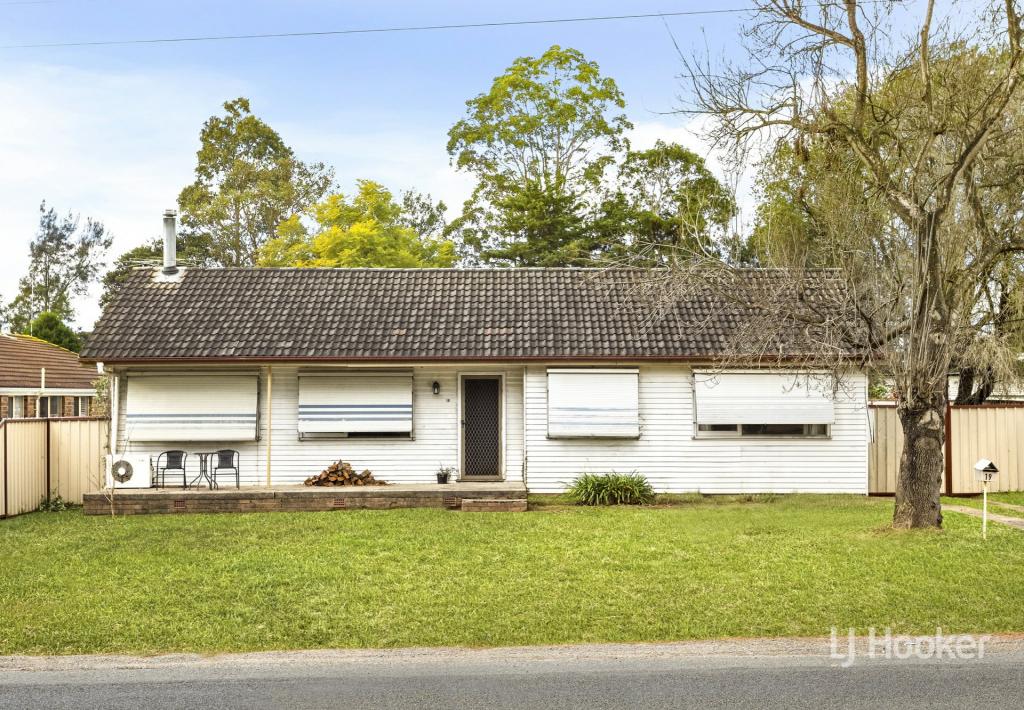 19 Rockford Rd, Tahmoor, NSW 2573