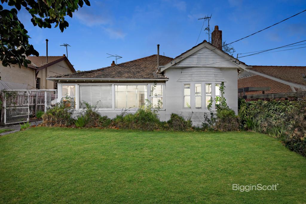 5 BURNS ST, ELWOOD, VIC 3184