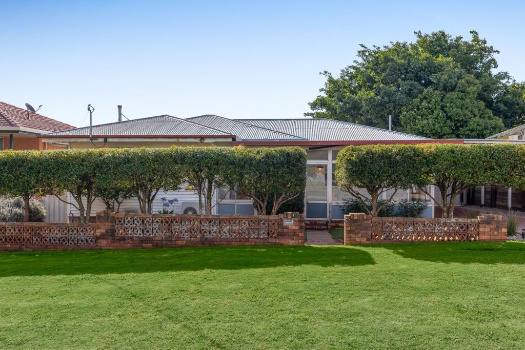 1 Elworthy St, Harlaxton, QLD 4350