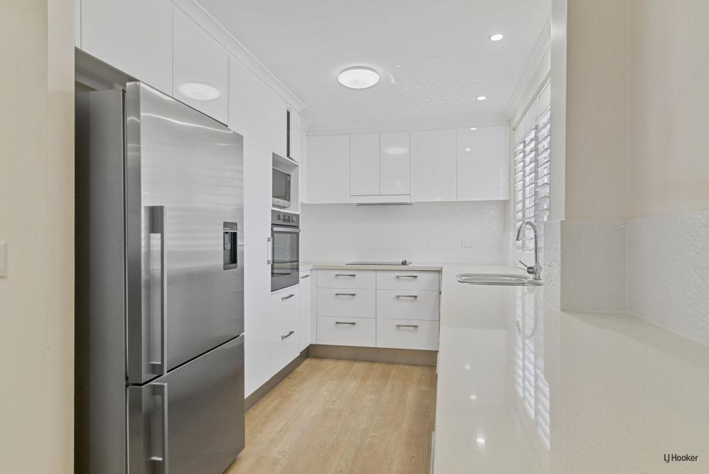 3/8 Nyrang Ave, Palm Beach, QLD 4221