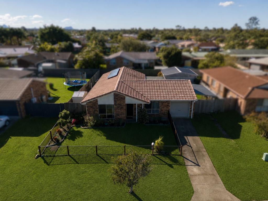 15 Moonlight Cres, Caboolture, QLD 4510