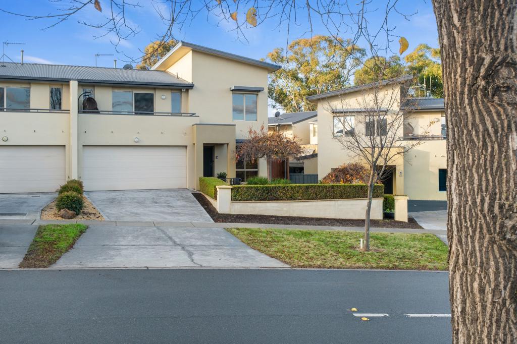 13/4 Burgoyne St, Bonython, ACT 2905