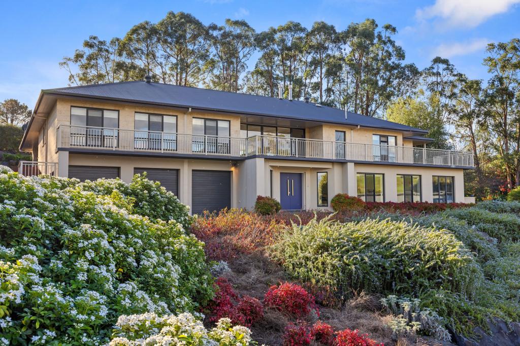 16 Harveys Rd, Allambee South, VIC 3871