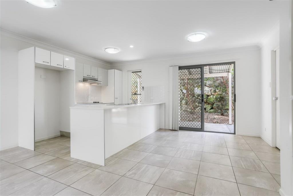 24/1 Gumview St, Albany Creek, QLD 4035