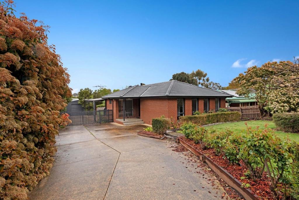 23 FRITH RD, GISBORNE, VIC 3437