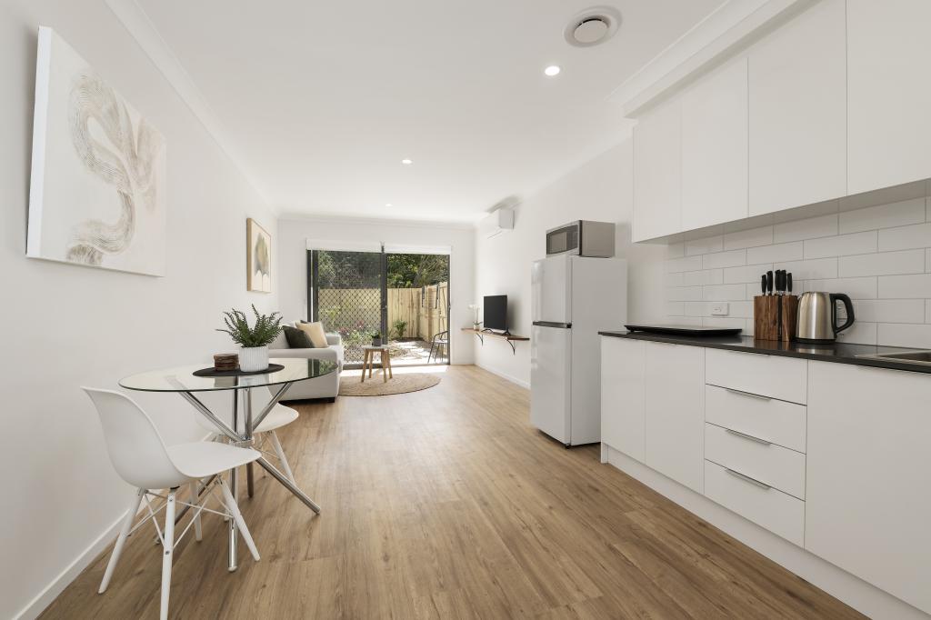 2/316 ST VINCENTS RD, BANYO, QLD 4014