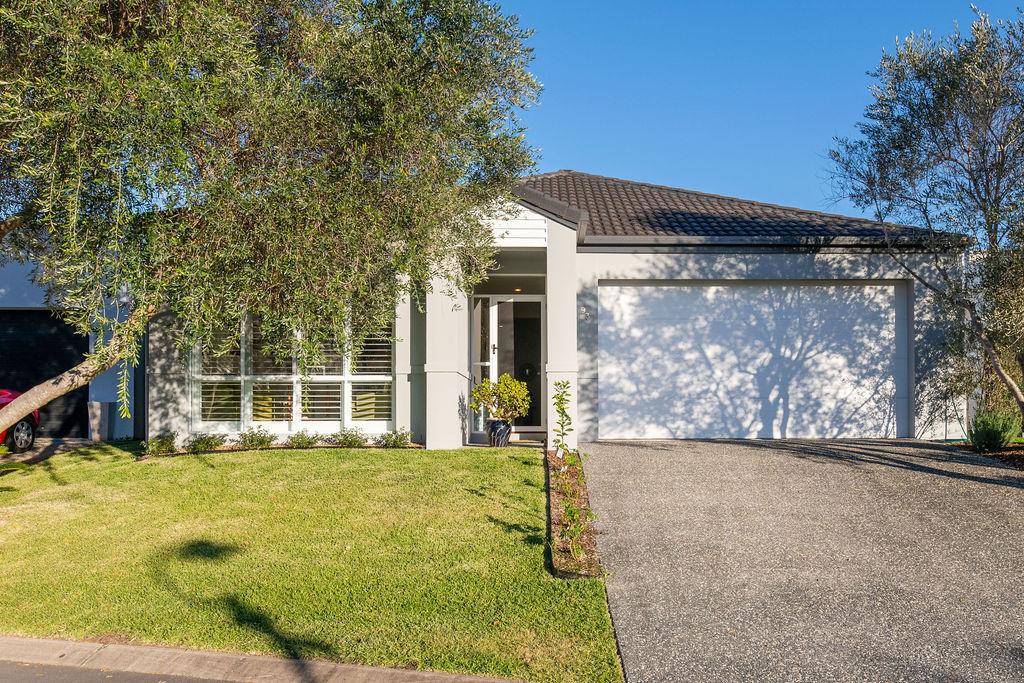 93/19 Santa Barbara Rd, Hope Island, QLD 4212