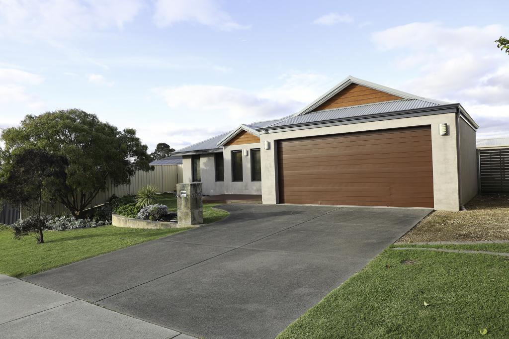 62 Pegasus Bvd, Mckail, WA 6330