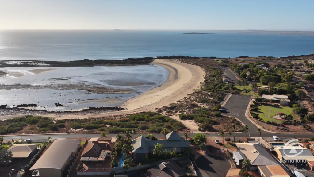 9 MEARES DR, POINT SAMSON, WA 6720