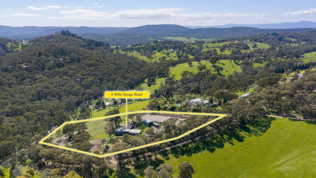 5a Rifle Range Rd, St Andrews, VIC 3761