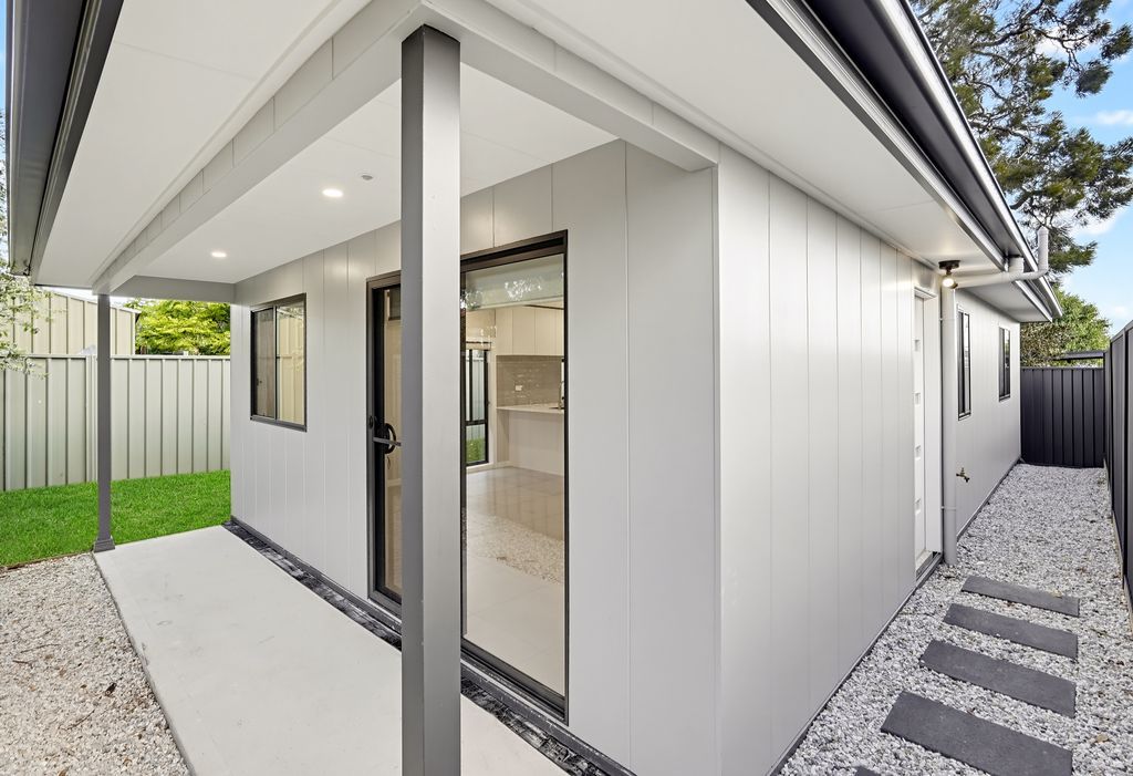 217A BANKS DR, ST CLAIR, NSW 2759