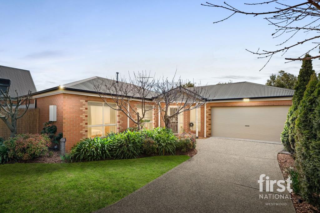 2/103 Tower Rd, Werribee, VIC 3030